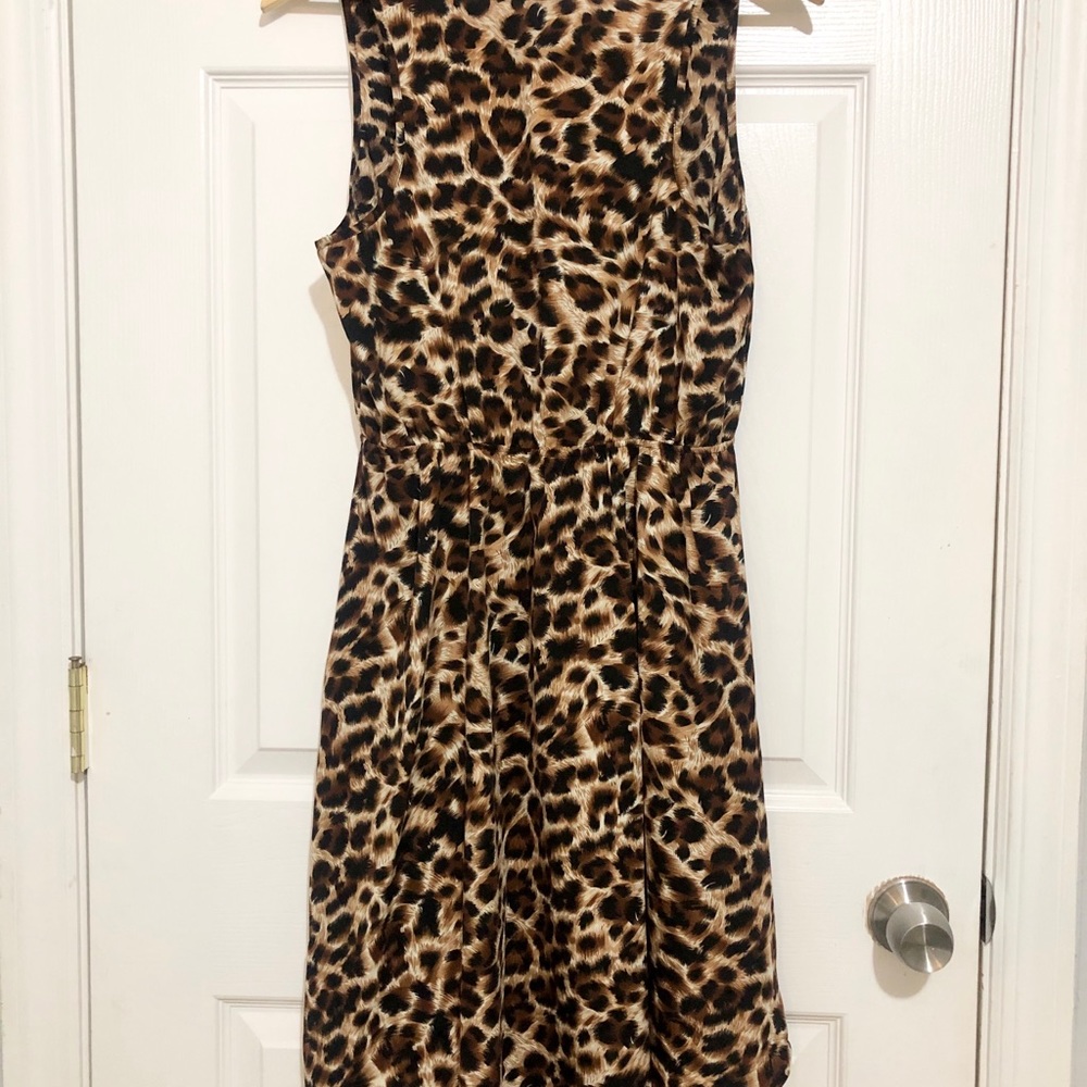 Dress - Picture 5 of 5